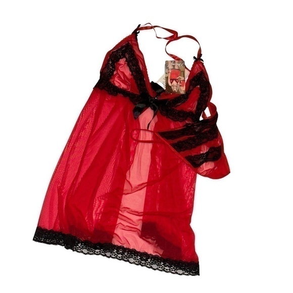 Dreamgirl Red/Black Flyaway Babydoll Set 8613
Plus Size New with tags - Picture 3 of 4